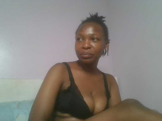 nudevelvet live cam on BongaCams