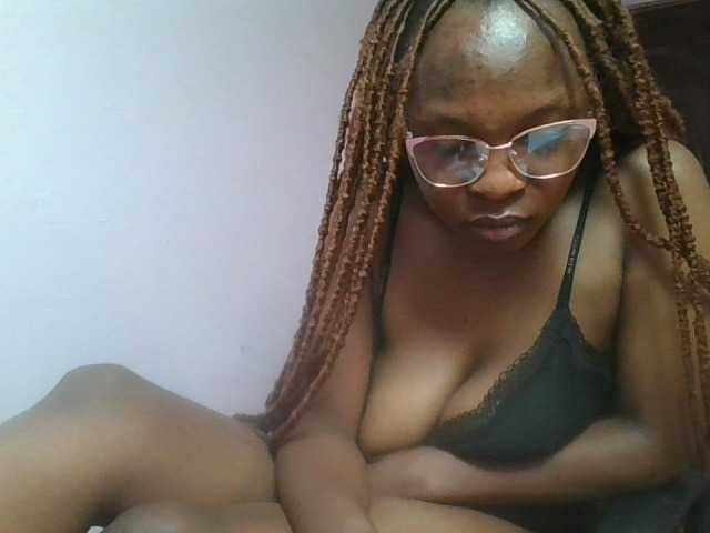 nudevelvet live cam on BongaCams