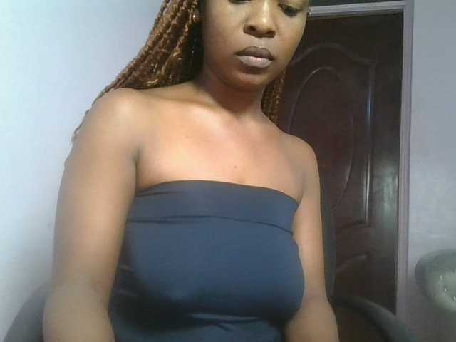 nudevelvet live cam on BongaCams