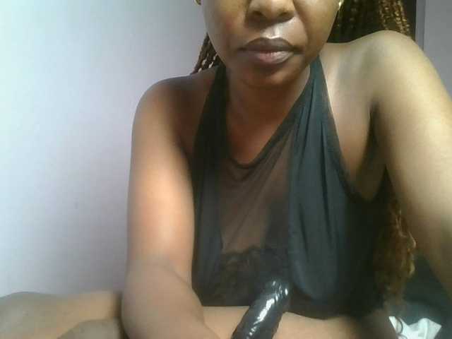 nudevelvet live cam on BongaCams