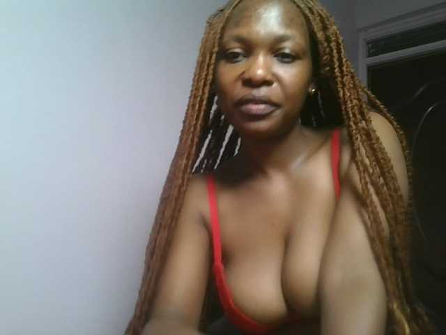 nudevelvet live webcam show