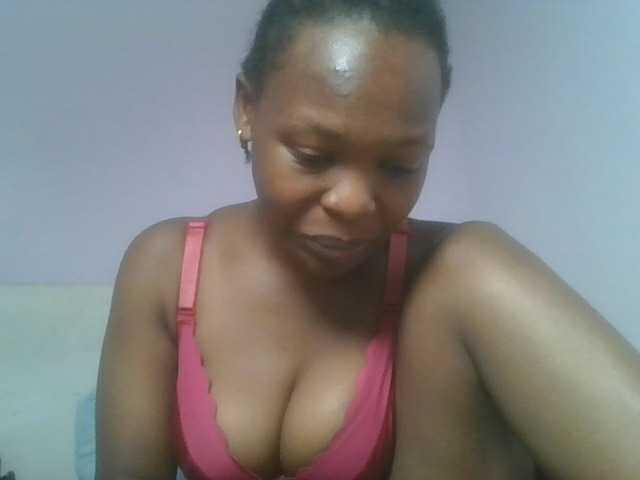 nudevelvet live cam on BongaCams