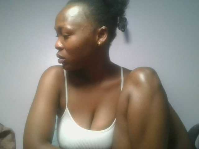 nudevelvet live cam on BongaCams