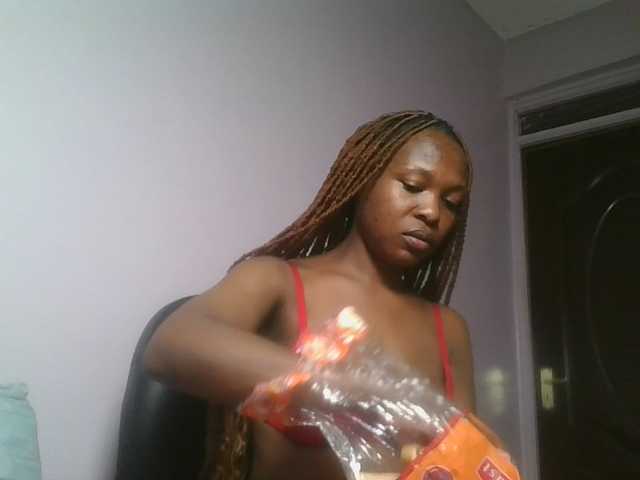 nudevelvet live webcam show
