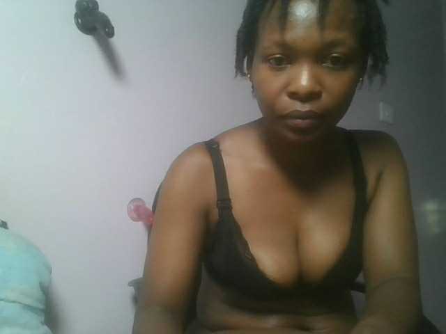 nudevelvet live cam on BongaCams