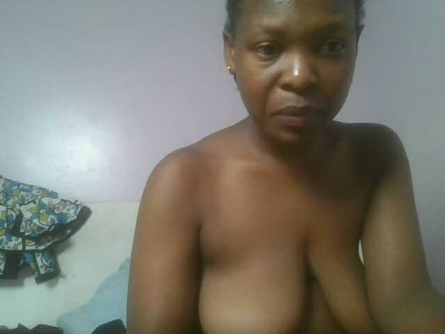 nudevelvet live cam on BongaCams