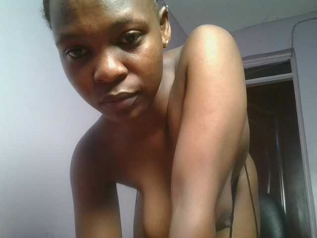nudevelvet live cam on BongaCams