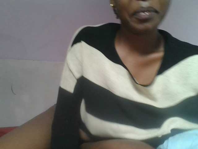 nudevelvet cam belle
