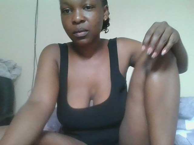 nudevelvet live cam on BongaCams