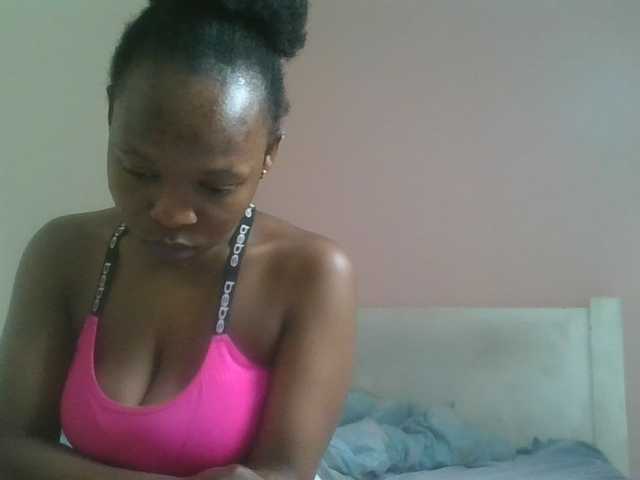 nudevelvet live cam on BongaCams