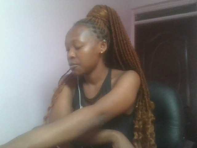nudevelvet live cam on BongaCams