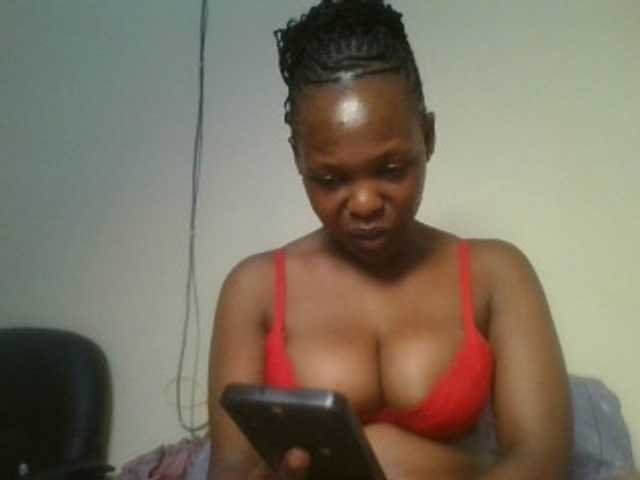 nudevelvet live cam on BongaCams