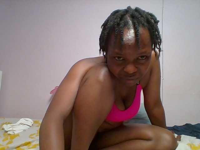 nudevelvet live cam on BongaCams