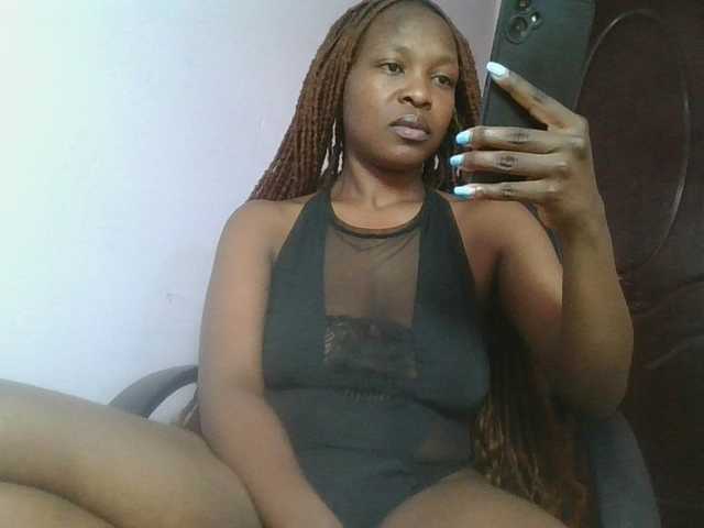 nudevelvet live webcam show