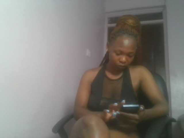 nudevelvet live cam on BongaCams