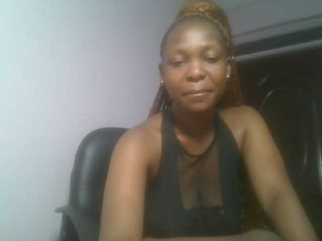 nudevelvet live cam on BongaCams