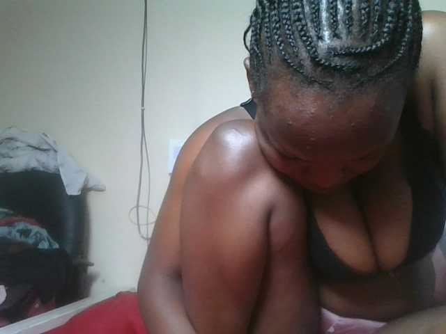 nudevelvet live cam on BongaCams
