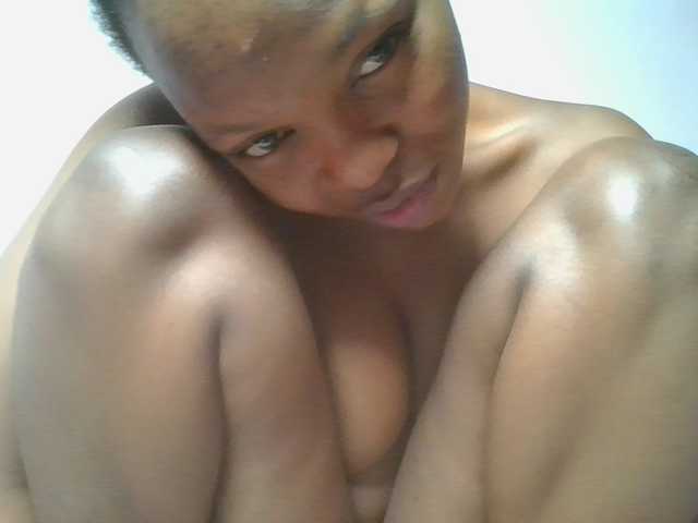 nudevelvet live cam on BongaCams