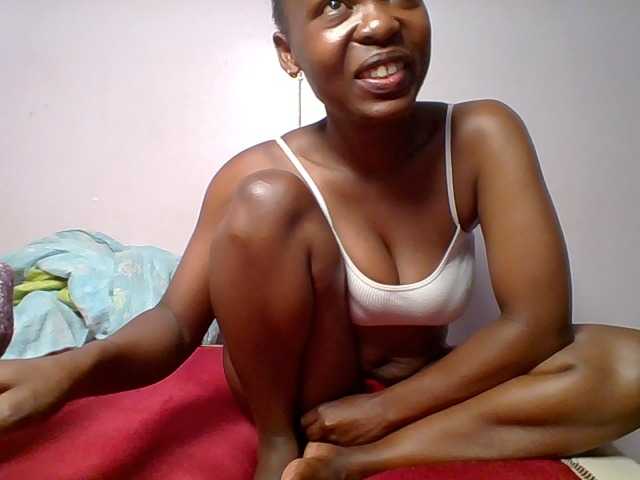nudevelvet live cam on BongaCams