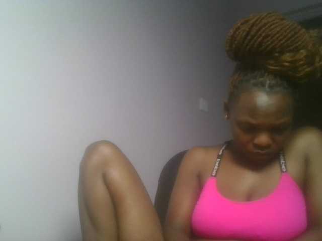 nudevelvet live cam on BongaCams