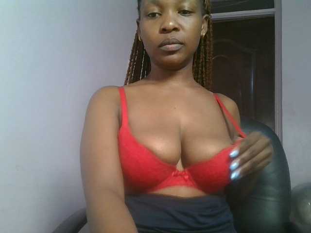nudevelvet live webcam show