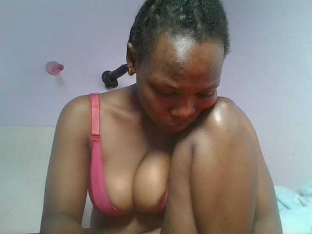nudevelvet live cam on BongaCams