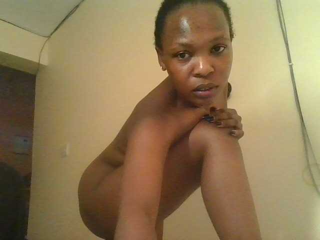 nudevelvet live cam on BongaCams