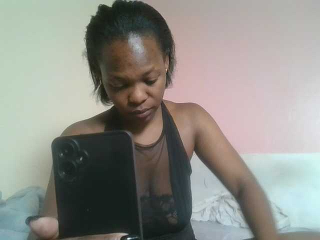 nudevelvet live cam on BongaCams