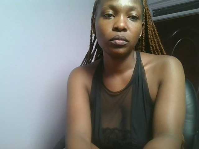 nudevelvet live cam on BongaCams