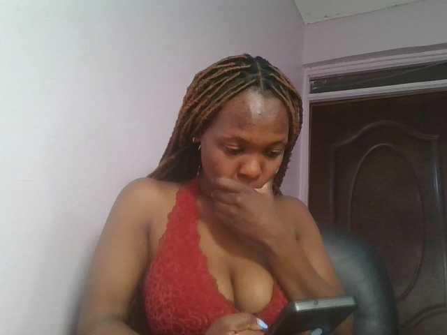 nudevelvet live webcam show