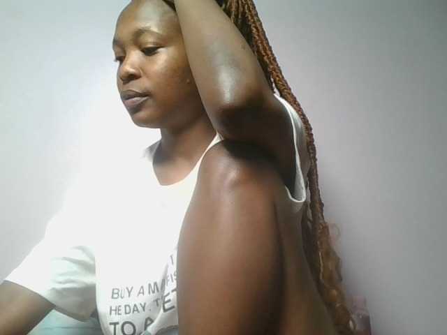 nudevelvet live cam on BongaCams