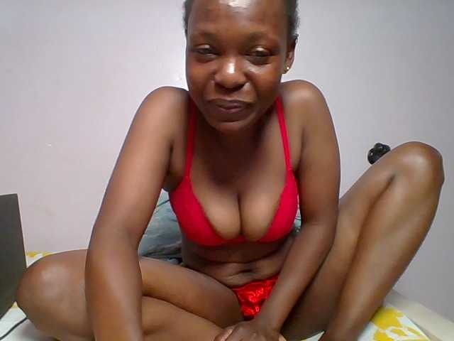 nudevelvet live cam on BongaCams
