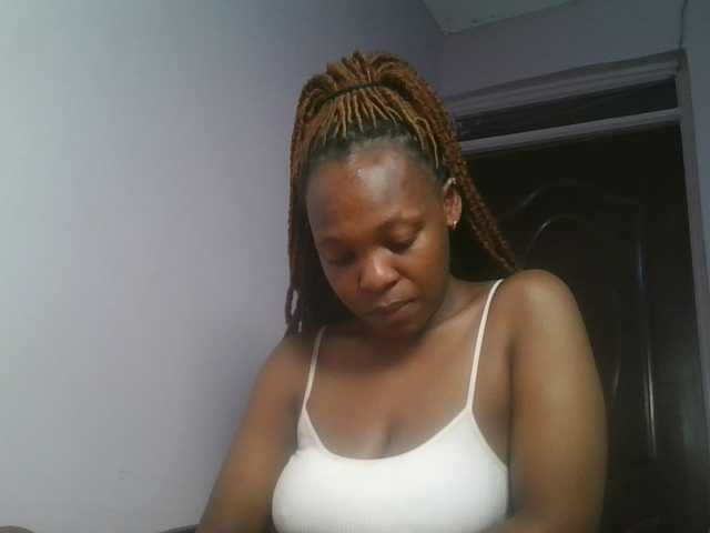 nudevelvet live cam on BongaCams