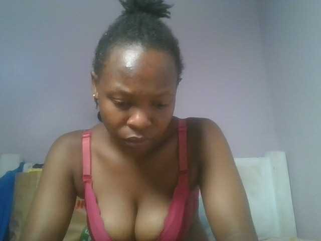 nudevelvet live cam on BongaCams