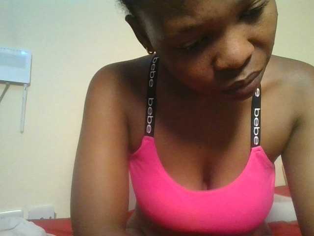 nudevelvet live cam on BongaCams