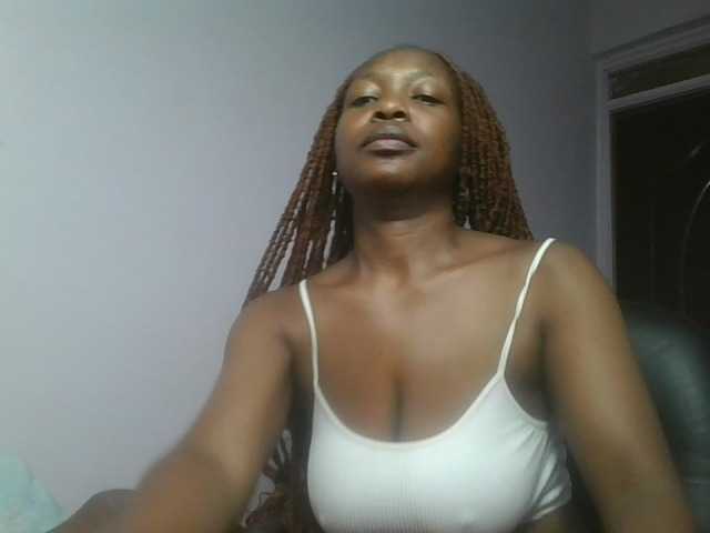 nudevelvet live cam on BongaCams