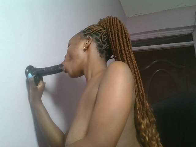 nudevelvet live webcam show