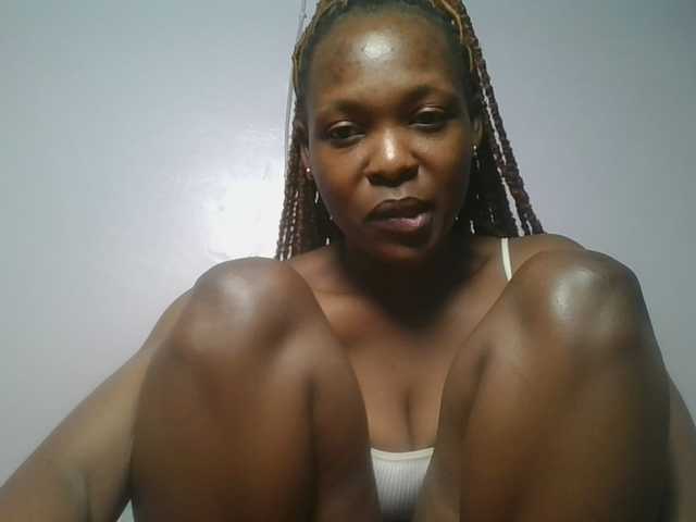 nudevelvet live webcam show