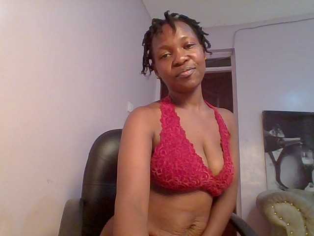 nudevelvet live cam on BongaCams