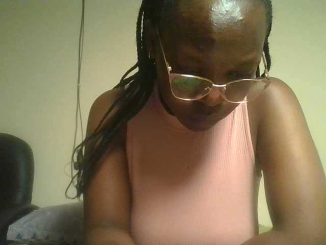 nudevelvet live cam on BongaCams