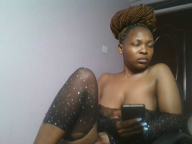 nudevelvet cam en directo en BongaCams
