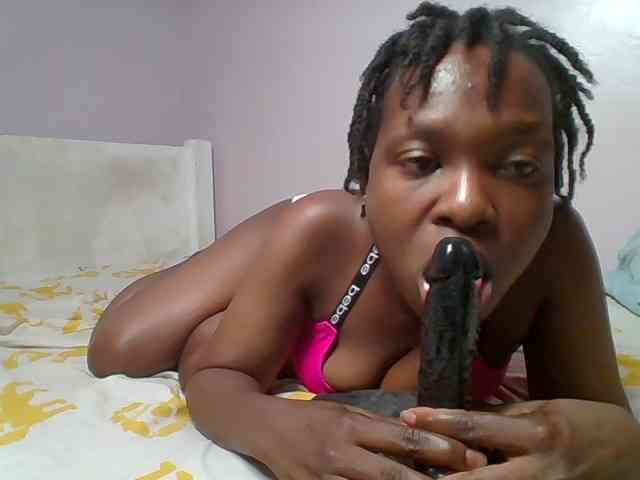 nudevelvet Live Webcam on BongaCams