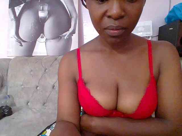nudevelvet Live Webcam on BongaCams