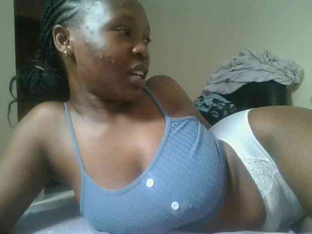 Model: nudevelvet