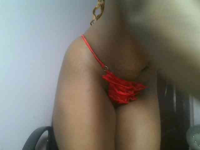 Model: nudevelvet