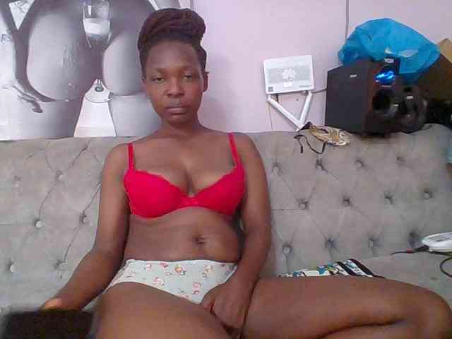 nudevelvet Live Webcam on BongaCams