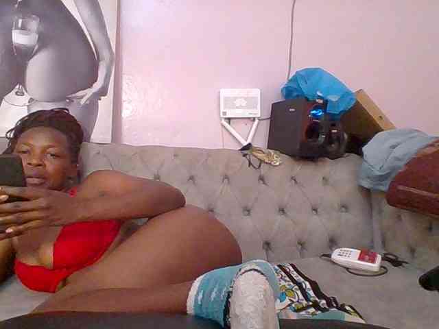 nudevelvet Live Webcam on BongaCams