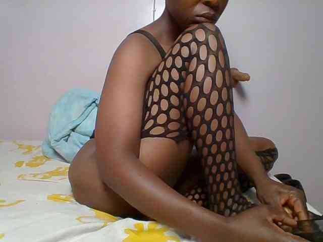 Model: nudevelvet