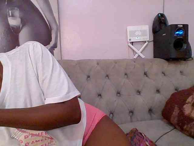 nudevelvet webcam