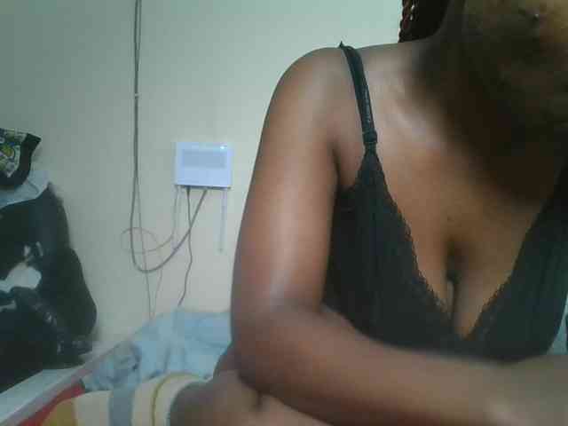 nudevelvet webcam